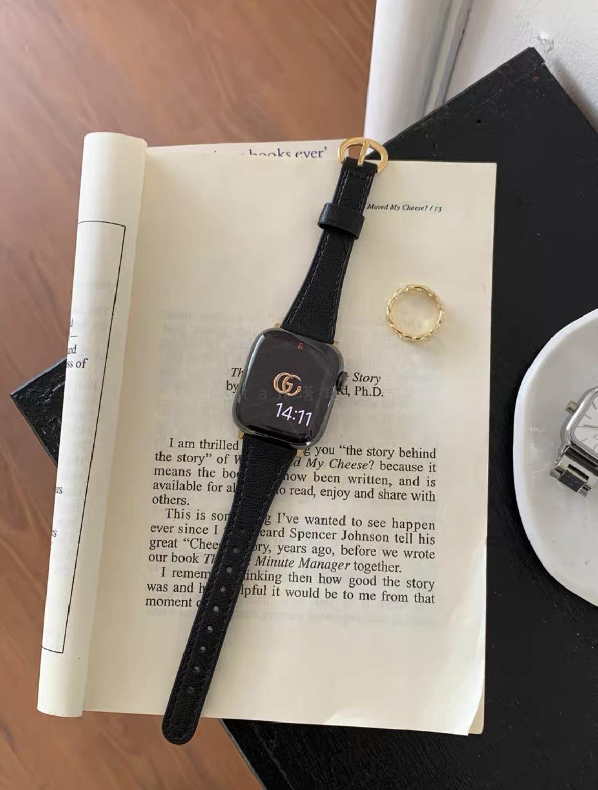 Small Horseshoe Buckle Delicate Leather Strap - ANI-TECH