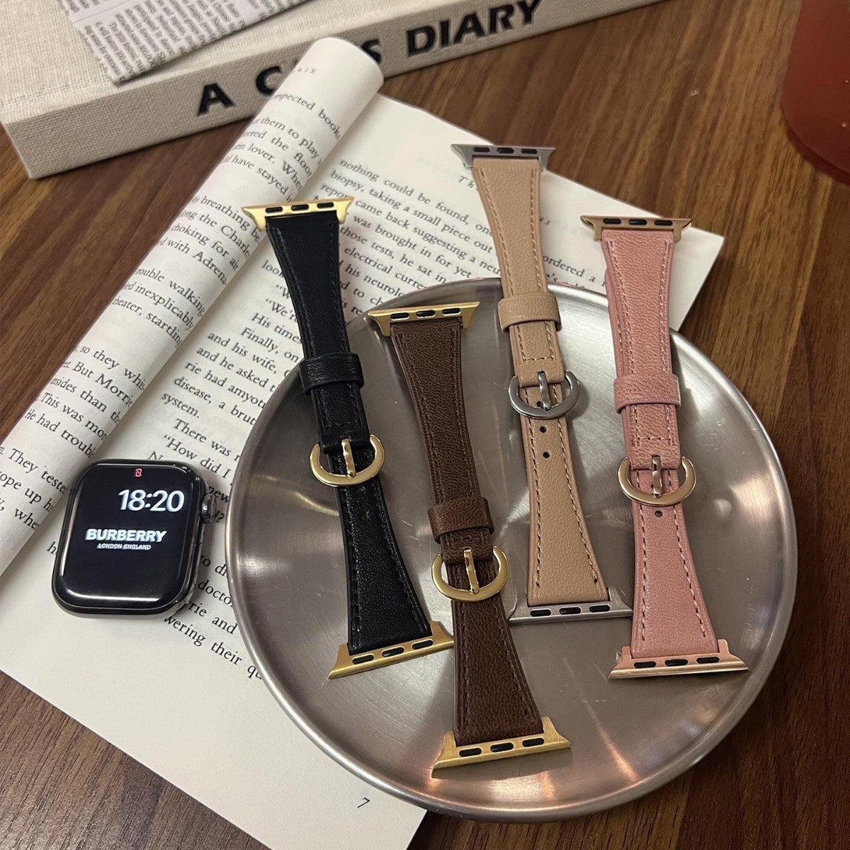 Small Horseshoe Buckle Delicate Leather Strap - ANI-TECH