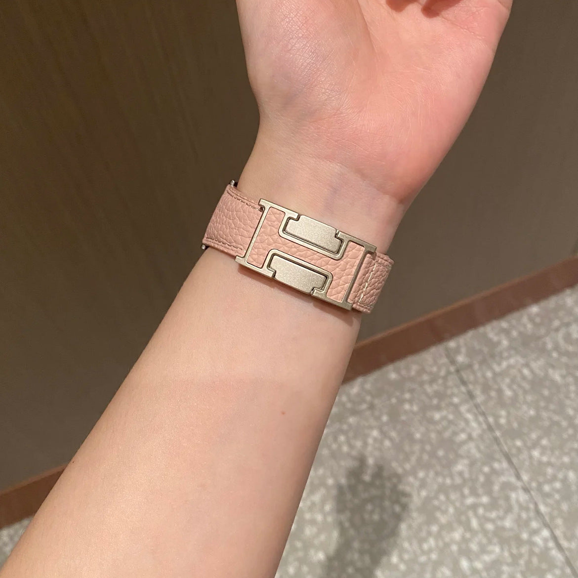 PallaBand Magnetic Buckle Lychee Leather Strap (For iWatch) - ANI-TECH