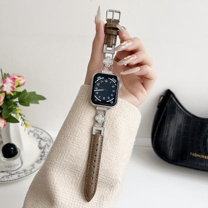 Four-leaf clover diamond strap