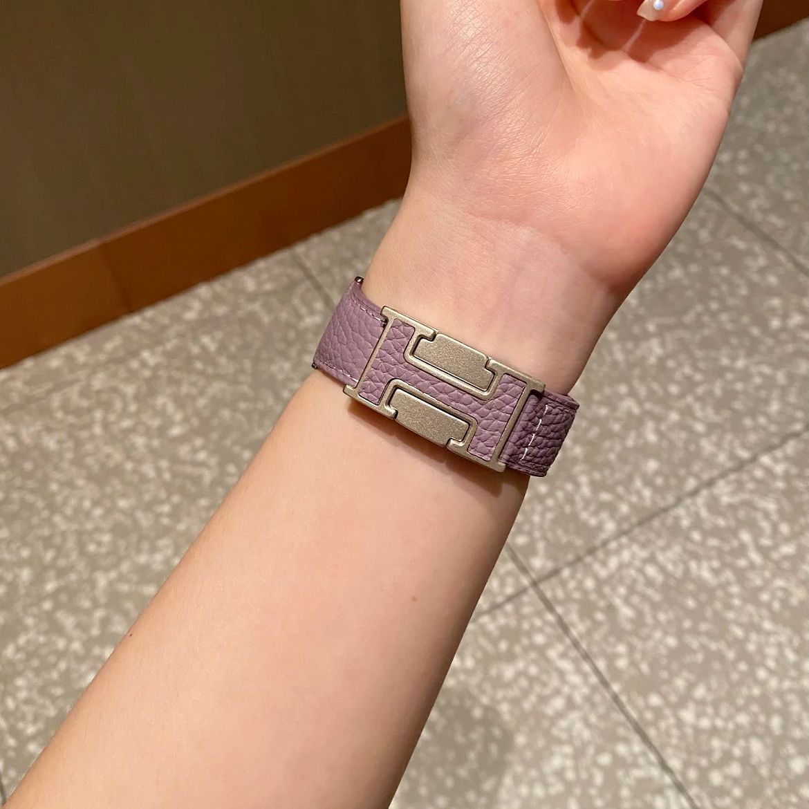 PallaBand Magnetic Buckle Lychee Leather Strap (For iWatch) - ANI-TECH